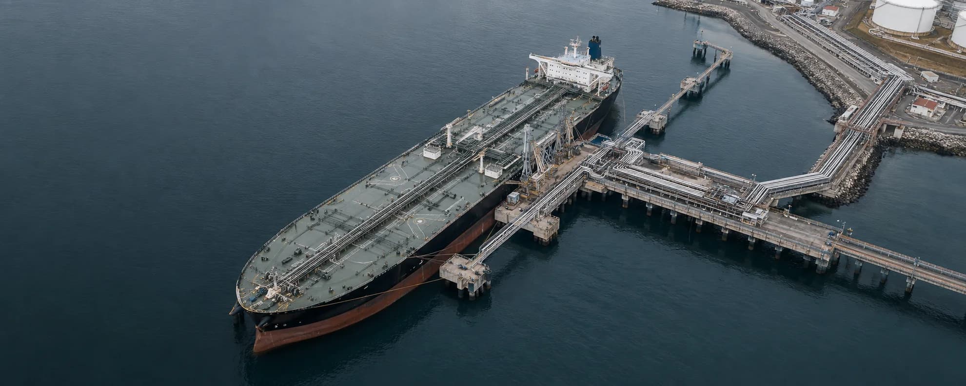 Crude oil loading infrastructure at an international marine terminal